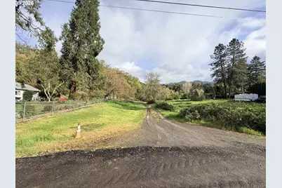 119 Winter Green Dr, Riddle, OR 97469 - Photo 10