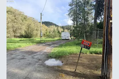 119 Winter Green Dr, Riddle, OR 97469 - Photo 24