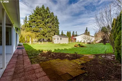 27505 6th St, Junction City, OR 97448 - Photo 40