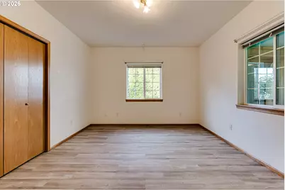 27505 6th St, Junction City, OR 97448 - Photo 28