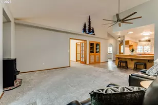 27505 6th St, Junction City, OR 97448 - Photo 12