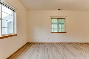 27505 6th St, Junction City, OR 97448 - Photo 34