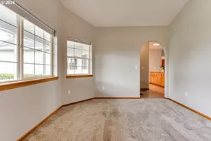 27505 6th St, Junction City, OR 97448 - Photo 8