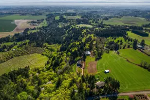 3700 Eagle Crest Rd, Salem, OR 97304 - Photo 40