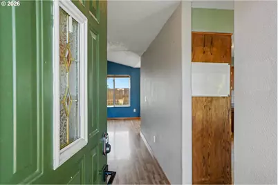 221 W Lincoln St, Carlton, OR 97111 - Photo 8