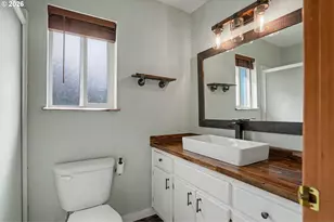 221 W Lincoln St, Carlton, OR 97111 - Photo 30