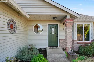 221 W Lincoln St, Carlton, OR 97111 - Photo 6