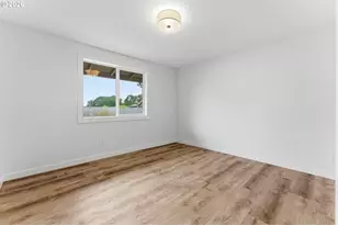 335 N 17th St, Saint Helens, OR 97051 - Photo 14