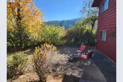 24763 Sturtevant Dr, Veneta, OR 97487 - Photo 32