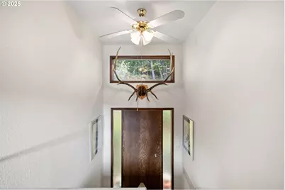 24763 Sturtevant Dr, Veneta, OR 97487 - Photo 8