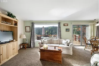 24763 Sturtevant Dr, Veneta, OR 97487 - Photo 10