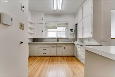 280 W 11th Ave, Eugene, OR 97401 - Photo 10