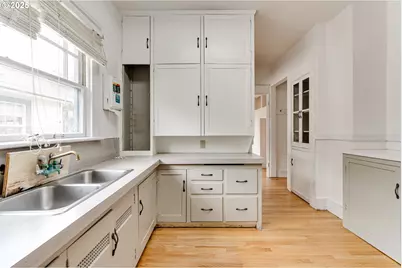 280 W 11th Ave, Eugene, OR 97401 - Photo 4