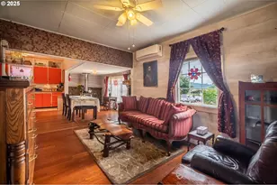 1404 Harris St, Myrtle Point, OR 97458 - Photo 44