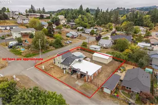 1404 Harris St, Myrtle Point, OR 97458 - Photo 10