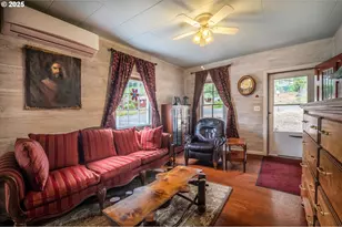 1404 Harris St, Myrtle Point, OR 97458 - Photo 42