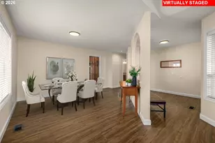 2366 NE Lindsey Dr, Hillsboro, OR 97124 - Photo 10