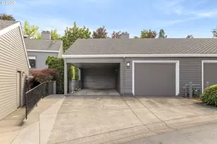 32 Greenridge Ct, Lake Oswego, OR 97035 - Photo 1