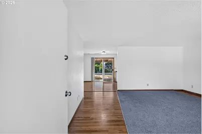 11103 NE 42nd St, Vancouver, WA 98682 - Photo 4