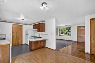 11103 NE 42nd St, Vancouver, WA 98682 - Photo 8
