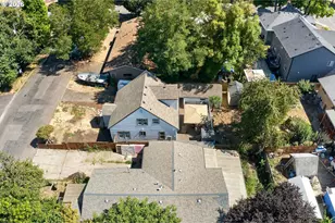 624 Church St, Woodburn, OR 97071 - Photo 34