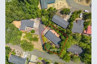 635 SE Ball Blvd, Waldport, OR 97394 - Photo 16