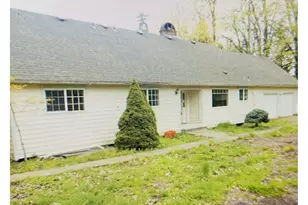 1660 SW Royal Dr, West Linn, OR 97068 - Photo 2