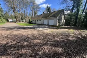 1660 SW Royal Dr, West Linn, OR 97068 - Photo 1