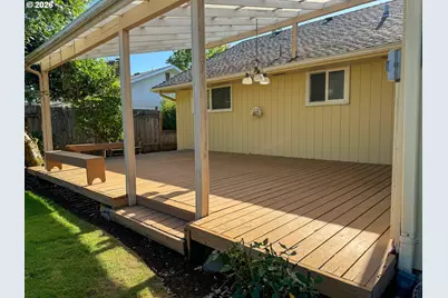 2641 Castle Dr, Springfield, OR 97477 - Photo 32