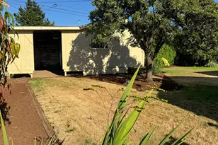 2641 Castle Dr, Springfield, OR 97477 - Photo 38