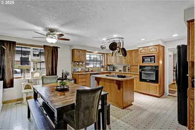 203 SE Ginseng Dr, Estacada, OR 97023 - Photo 10