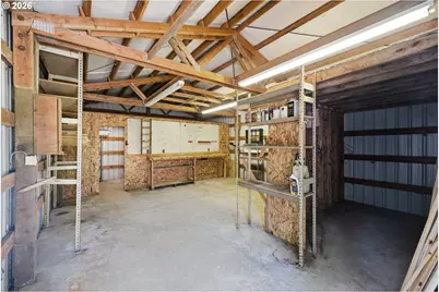 511 9th Ave, Coos Bay, OR 97420 - Photo 40