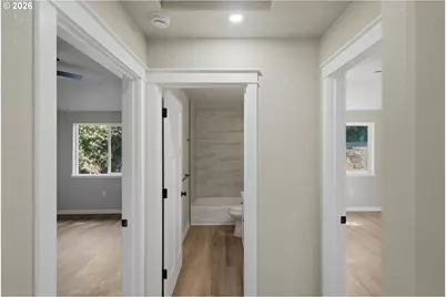 511 9th Ave, Coos Bay, OR 97420 - Photo 16
