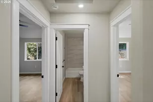 511 9th Ave, Coos Bay, OR 97420 - Photo 16