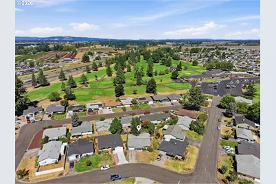 2293 Country Club Ter, Woodburn, OR 97071 - Photo 30