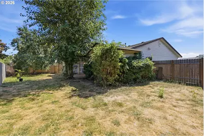 2293 Country Club Ter, Woodburn, OR 97071 - Photo 26