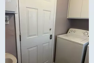165 N Garden Way, Eugene, OR 97401 - Photo 28
