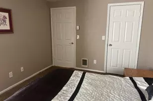 165 N Garden Way, Eugene, OR 97401 - Photo 12