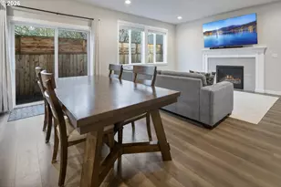 1042 S College St, Newberg, OR 97132 - Photo 4