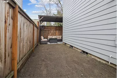 1042 S College St, Newberg, OR 97132 - Photo 16