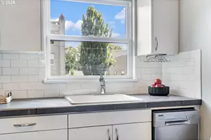 1424 NE 21st Ave, Portland, OR 97232 - Photo 16
