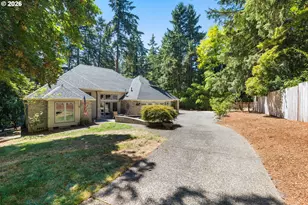 30845 SW Rogue Ct, Wilsonville, OR 97070 - Photo 2