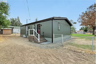 301 E Court St, Condon, OR 97823 - Photo 16