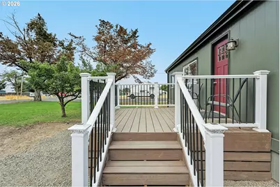 301 E Court St, Condon, OR 97823 - Photo 22