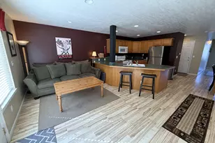 1027 Wasco St, Hood River, OR 97031 - Photo 6