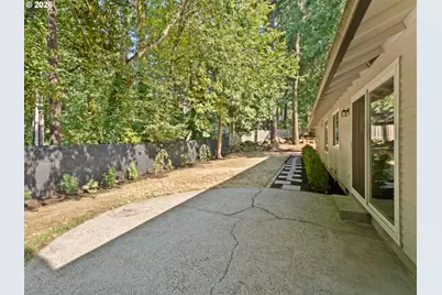 4724 Lamont Ct, Lake Oswego, OR 97035 - Photo 34