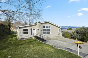 1213 Verdant St, The Dalles, OR 97058 - Photo 2