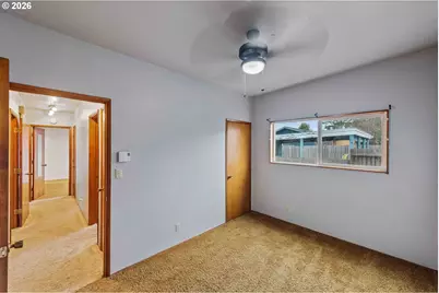 3123 Oak St, North Bend, OR 97459 - Photo 14