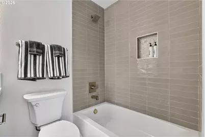 5232 SE Knapp St, Portland, OR 97206 - Photo 12