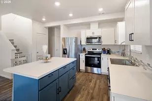 2483 30th Pl, Springfield, OR 97477 - Photo 4